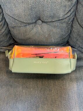 Mary Kay Mint Green and Iridescent Orange Cosmetic Pouch